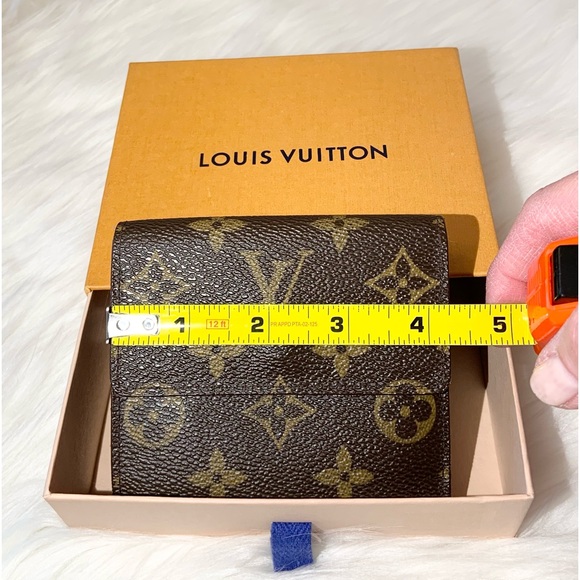 Louis Vuitton Authentic Elise Monogrammed Tri-fold Compact Wallet-Box Included! - Picture 12 of 15